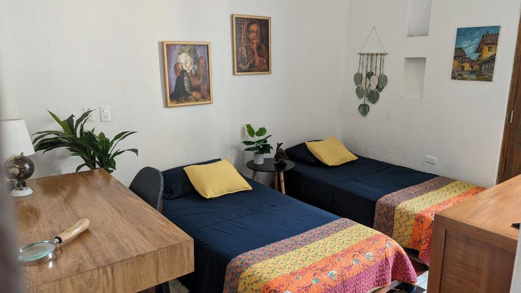 Old City 2-bedroom 2-bath apartment - 4