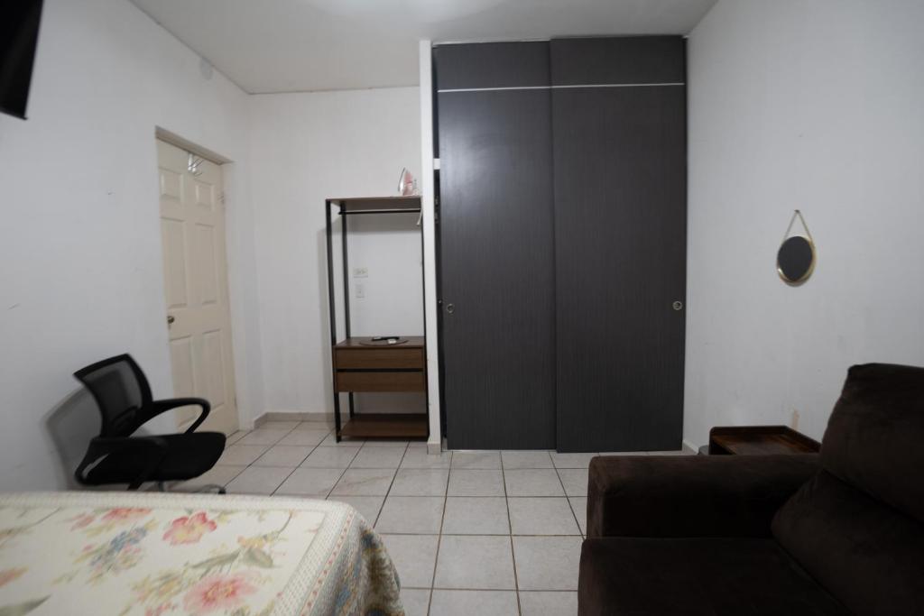 Apartamento con Patio Privado y Asador - 1