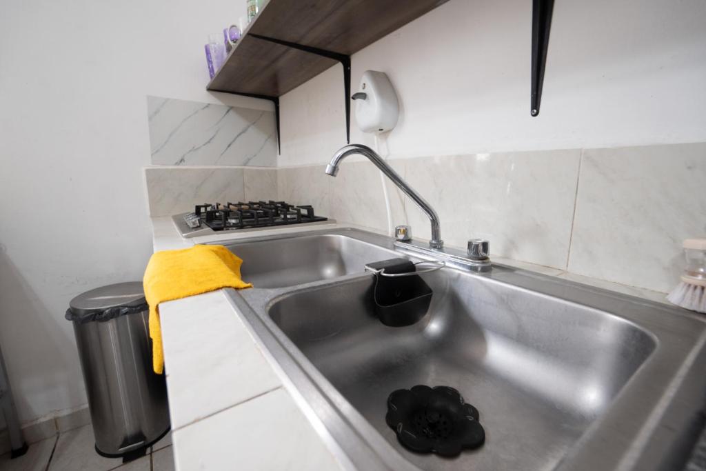 Apartamento con Patio Privado y Asador - 3