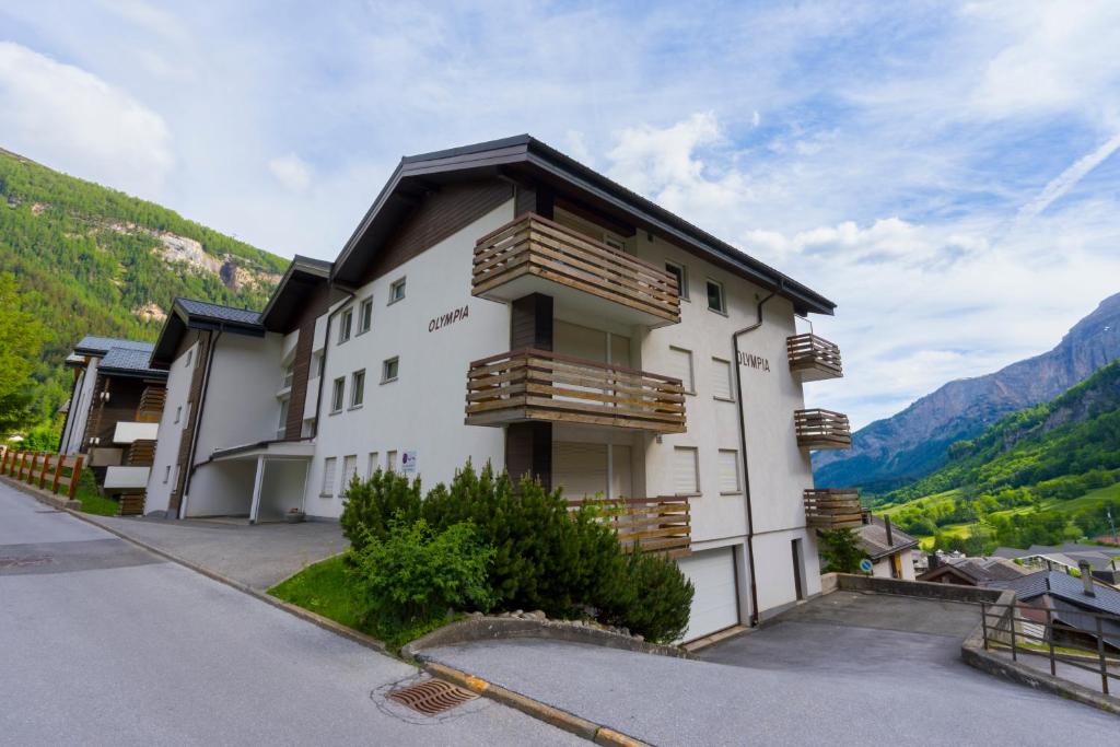 HAKs Alpine Studio with Mountain View Leukerbad - 4