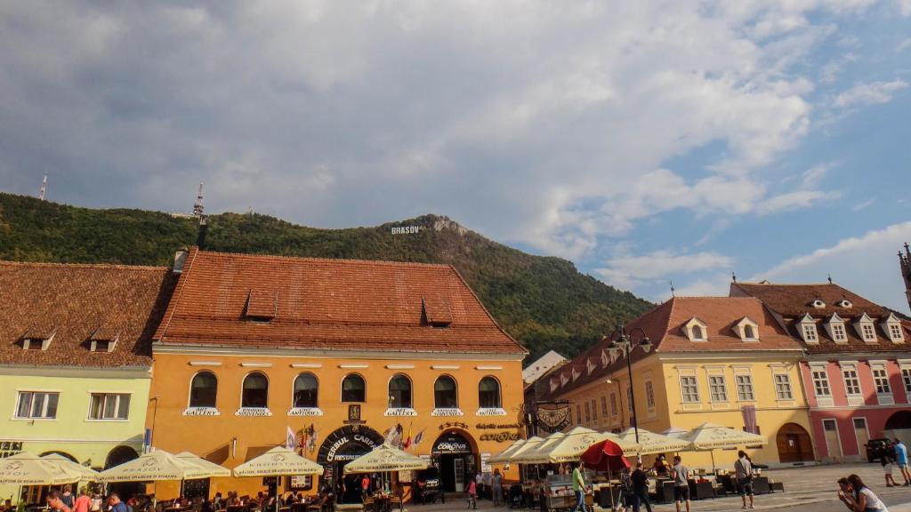 Balcescu Apartment in Historic Center — Hotel in Brasov