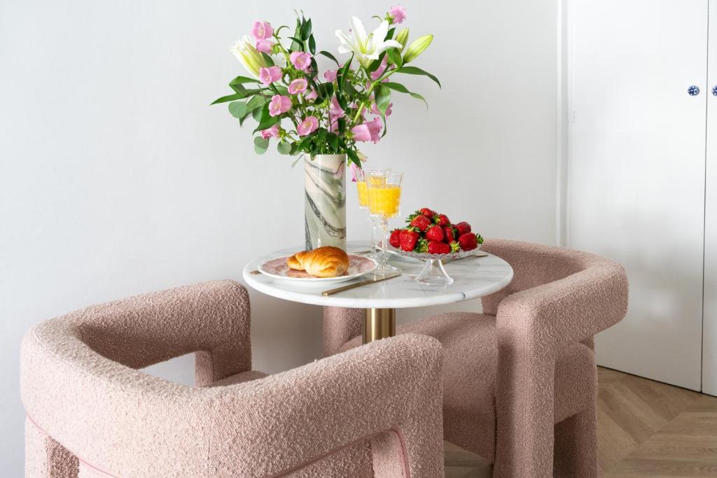 1 Min Walk to Beach Luxury Boutique Studio - 4