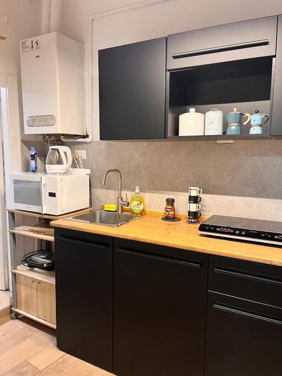 Cozy & Complete - 20 min walk from Como Lake - 4