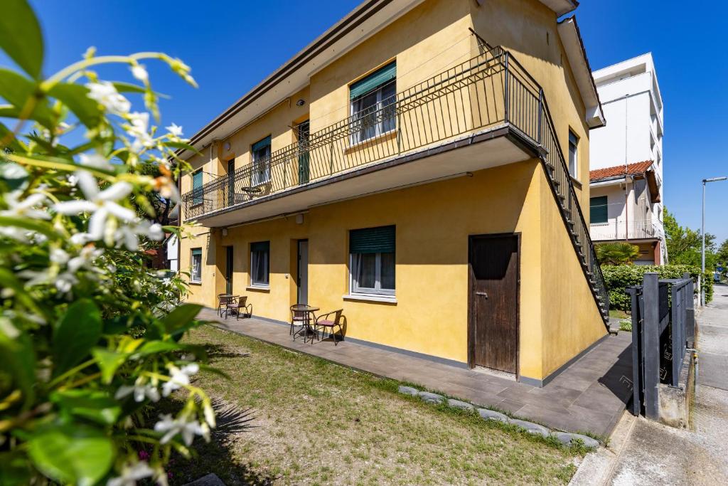 Jesolo Lido Free Parking - 4 Guests - Near Beach - app 1 - 1