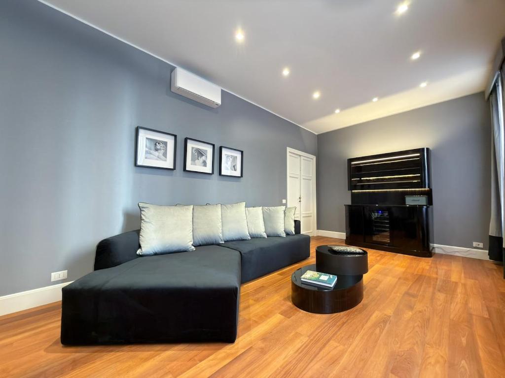The Condotti Boutique Luxury Apartment 3Bd 2Bth At Spanish Steps - 4