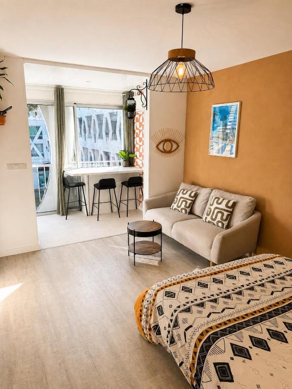 Studio cosy 30 m2 climatisé au centre ville de LGM - 3