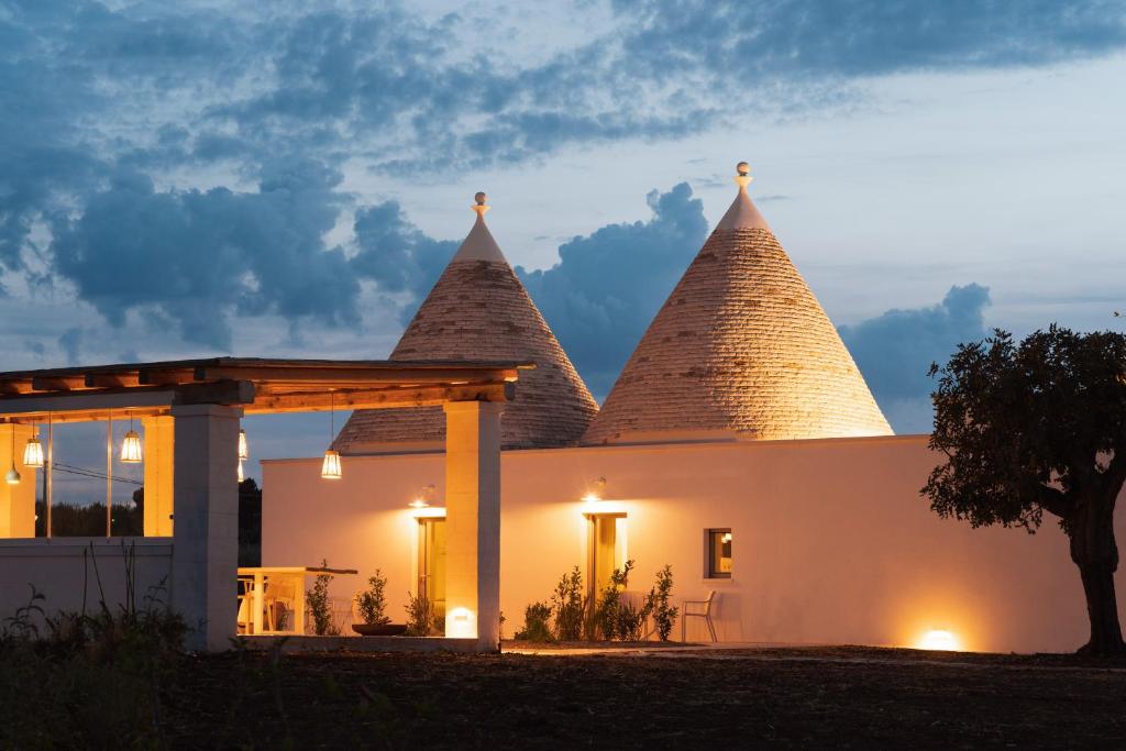 Trulli Vigna Lamafico Suites & Pool - 3