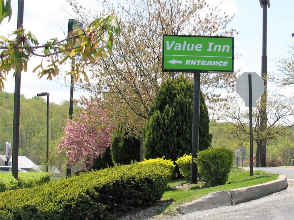 Value Inn Harrisburg-York photo