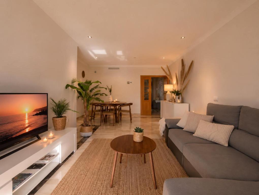 Sea Views Indoor Pool Sauna Gym Wifi - 5