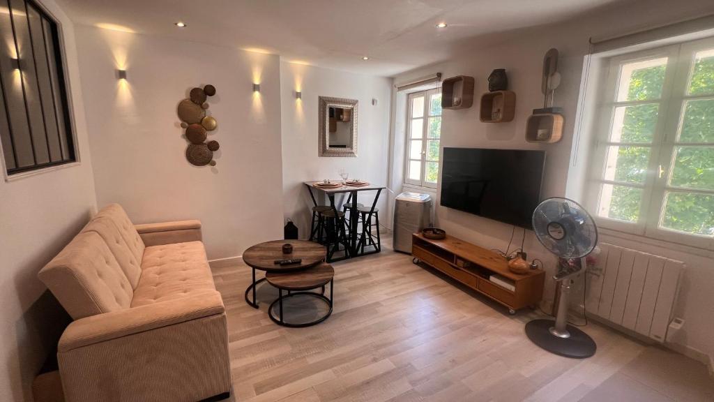 Appartement T2 en plein centre de Fréjus - 2