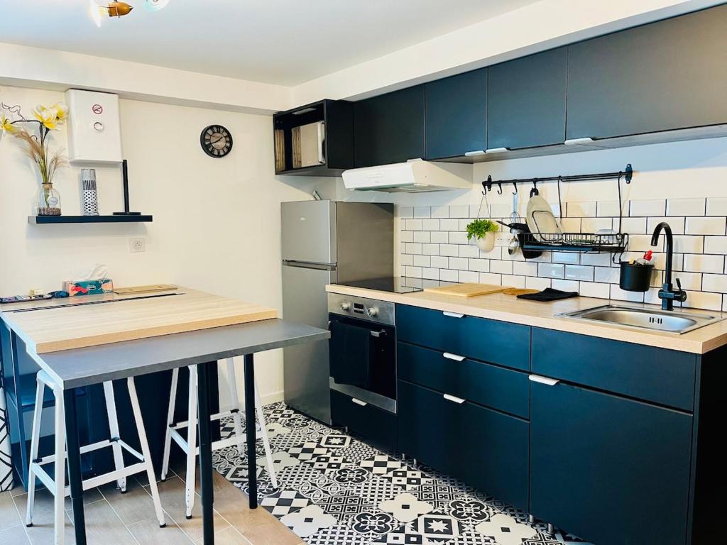 Grand studio moderne à 1,6km du marché - 5