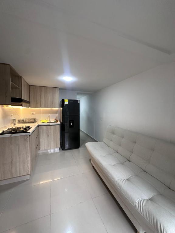 Apartamento laureles estadio 201 ED MILA - 3