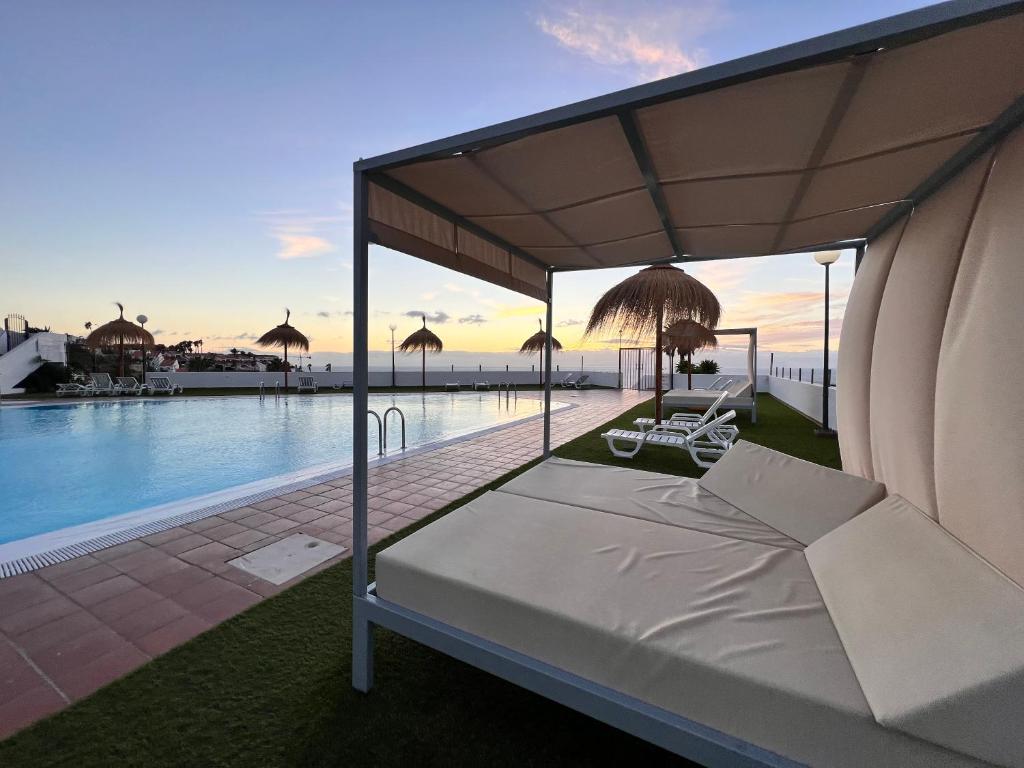 New Deluxe Sunny Bungalow - 1