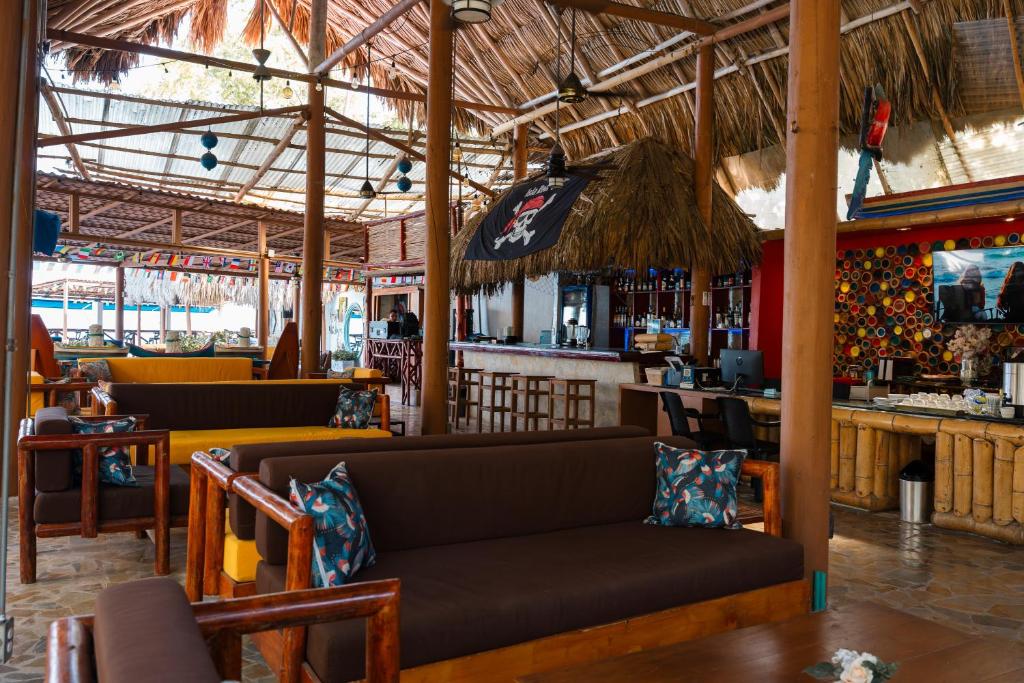 Hotel Isla Real - 4