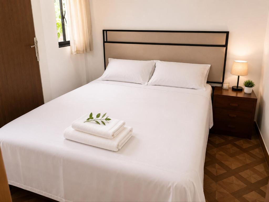 Aparta Suites Torre de Prado 502 Apartamento para 5 Personas - 2