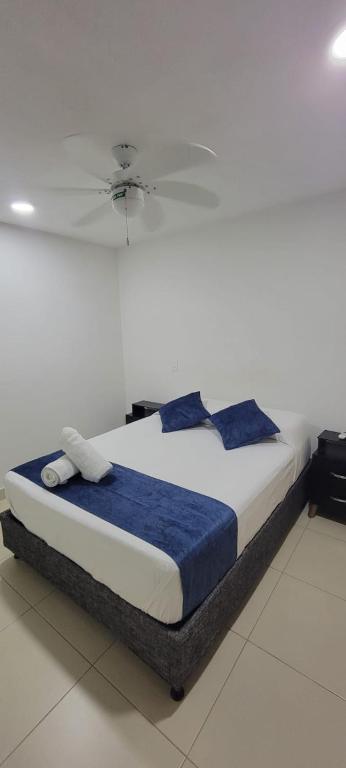 Condominio, Bello Horizonte Plaza, Santa Marta. - 3