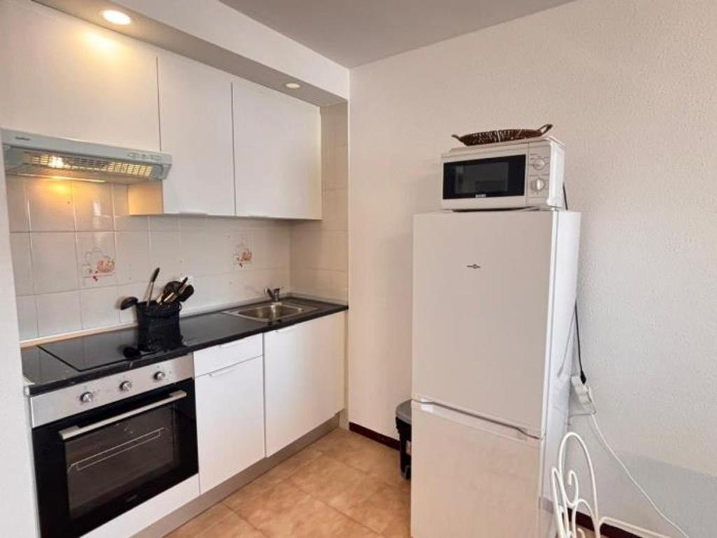 Apartamento con Piscina y Terraza Soleada en Santa Margarita, Roses - HISP-312-96 - 4