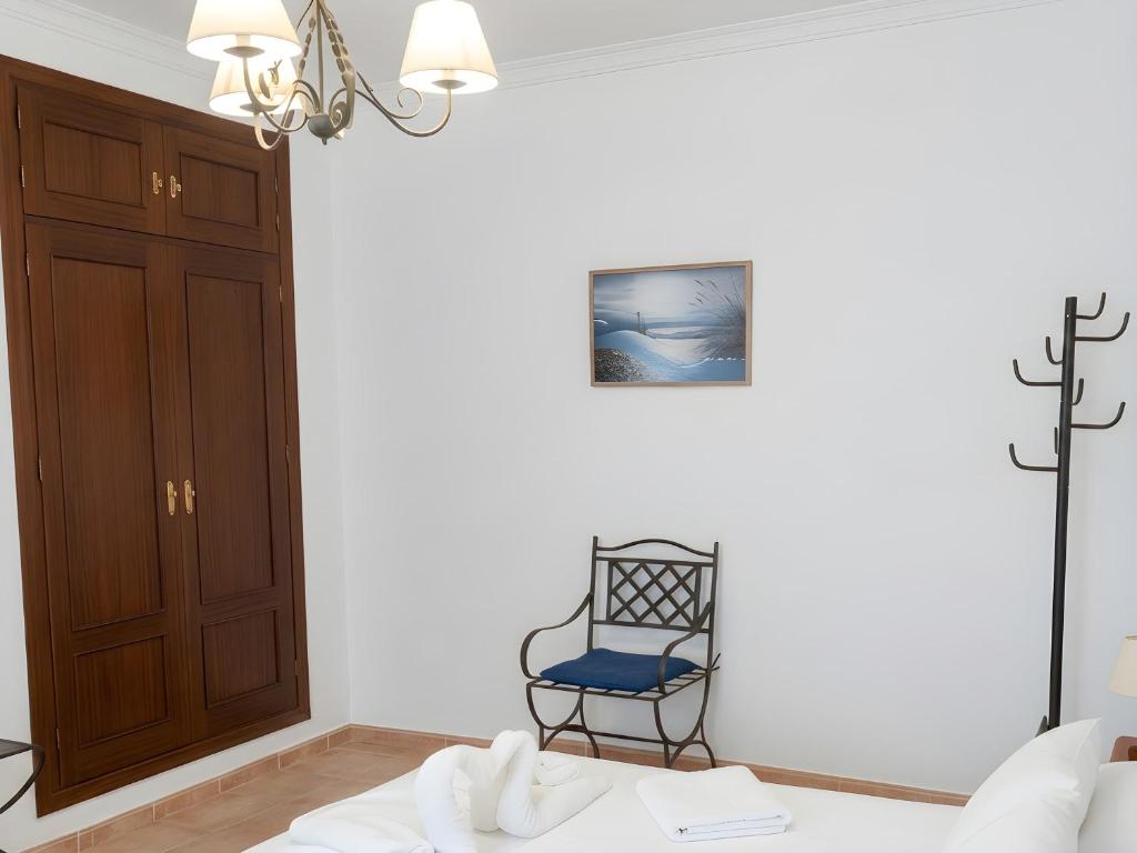 Apartamento en Conil de la Frontera ubicado en en una zona tranquila y muy bien situada para disfrutar del pueblo y de la playa sin necesidad de coche SOLO PARA FAMILIAS Y PAREJAS - 5