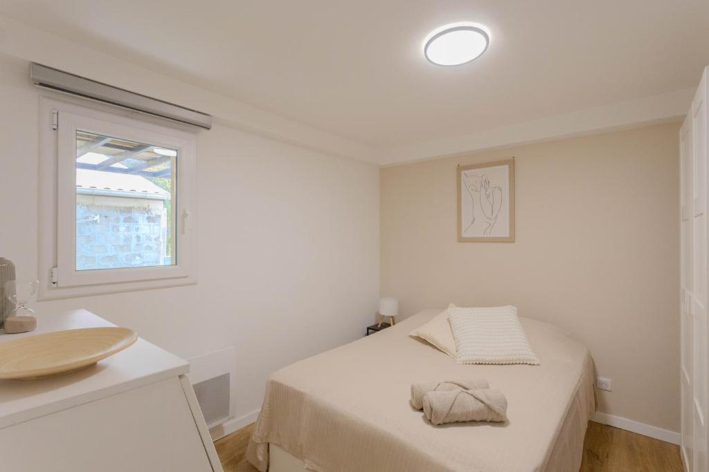 Appartement rénové 3 chambres avec parking à Nice - 2