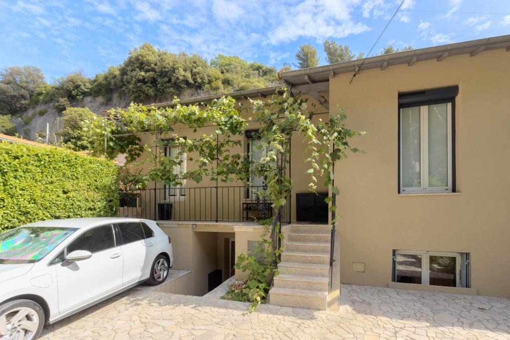 Appartement rénové 3 chambres avec parking à Nice - 4