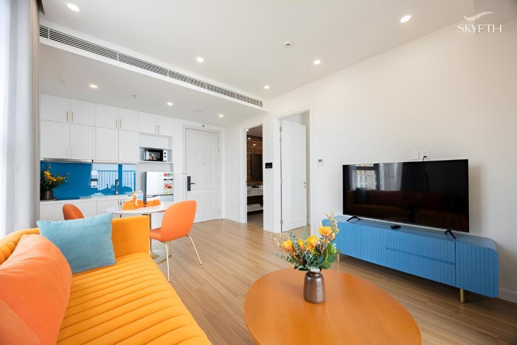 Seventeen Phu Quoc Apartments - Hillside & Firework view