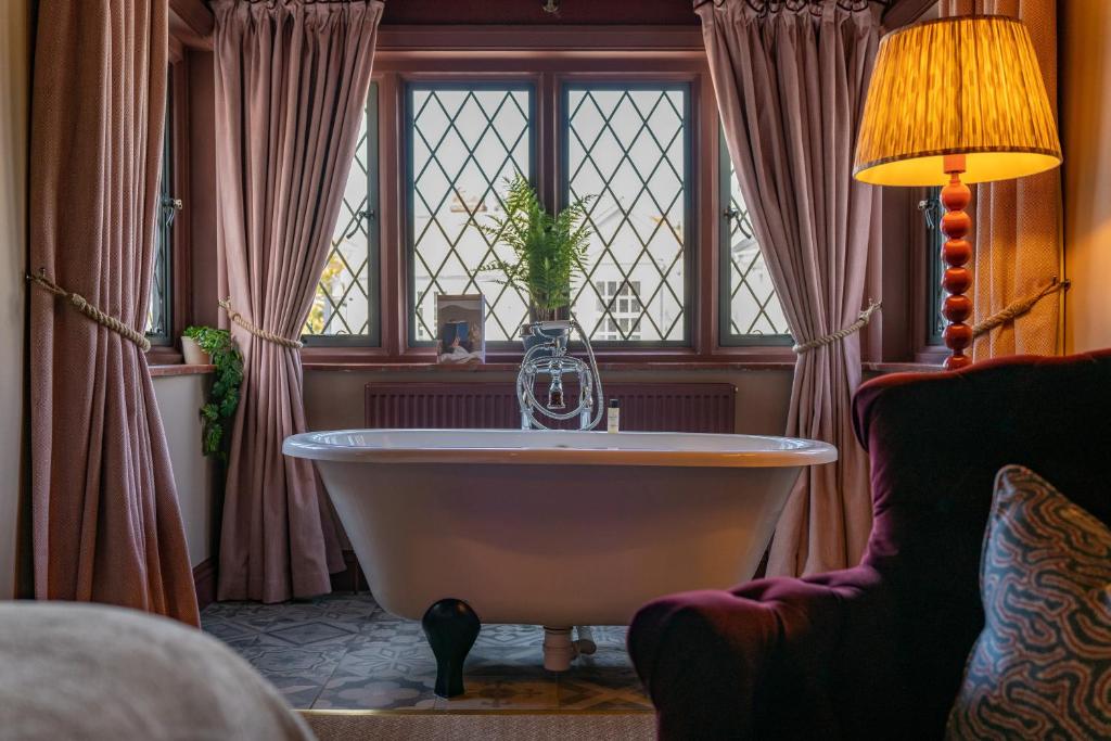 The Mayflower, Lymington photo 8