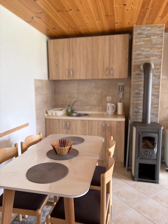 Holiday Home Apartman Aco - 3