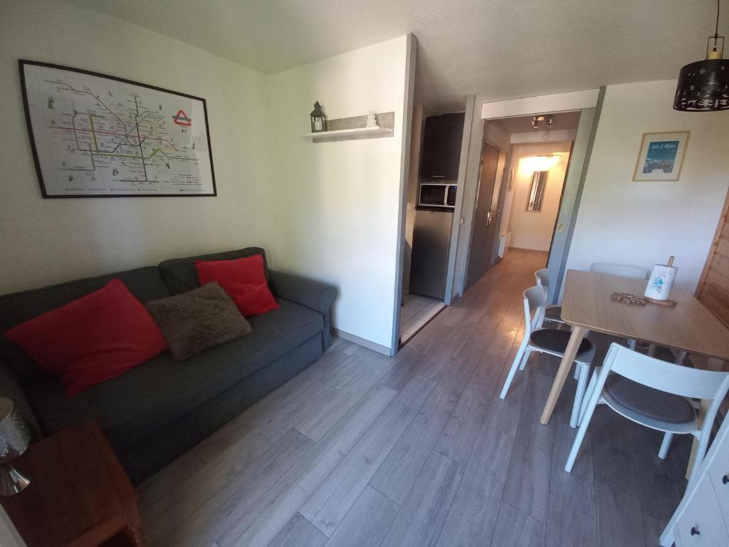 Appart 3 étoiles 6 pers au pied des pistes vue spendide sur la montagne les 2 alpes 1800 m - 1