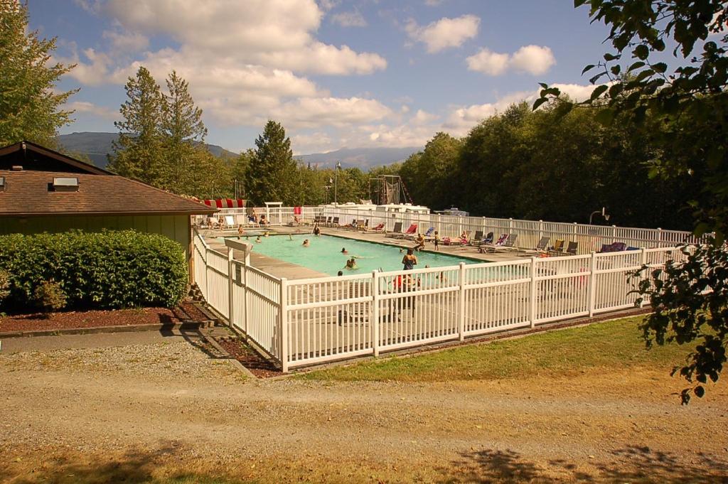 Mount Vernon Camping Resort 16 ft. Yurt 6, Belfast (WA) 2024 Updated