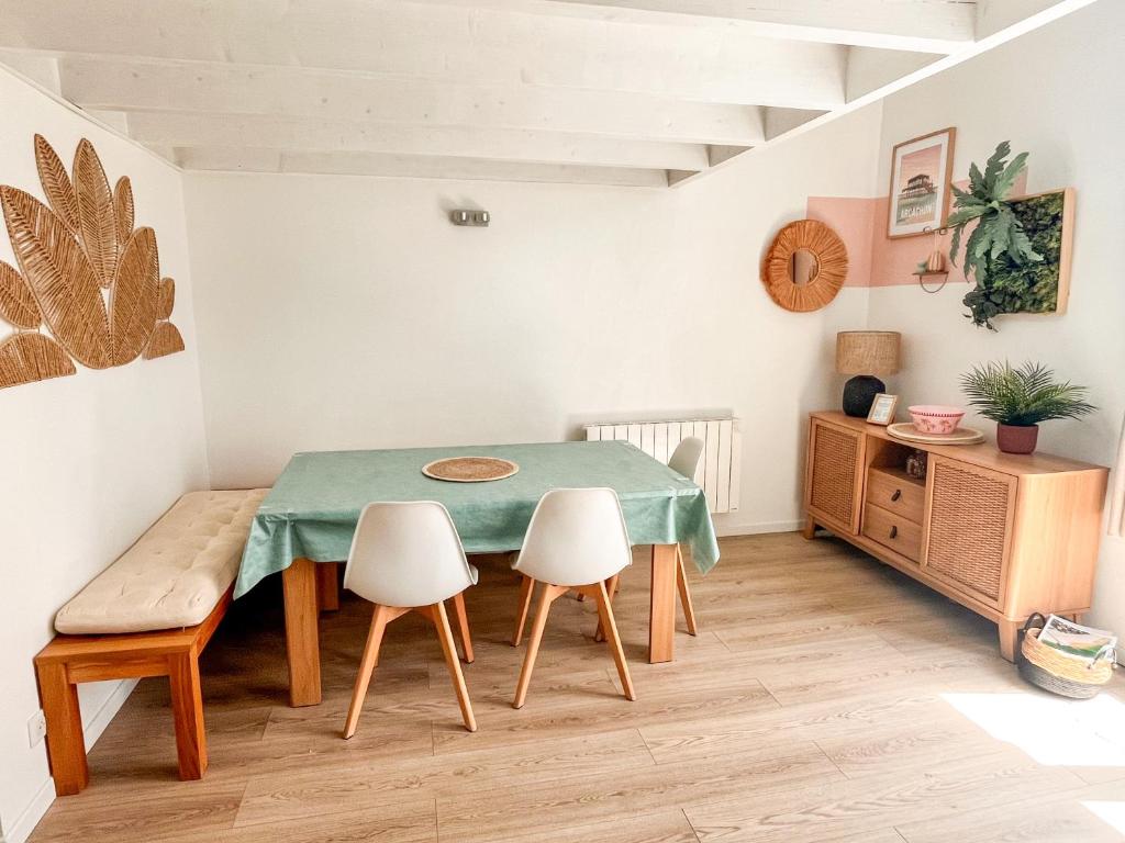 Large Duplex 2BR in Center of Arcachon 2 min walking beach and Free parking - 2