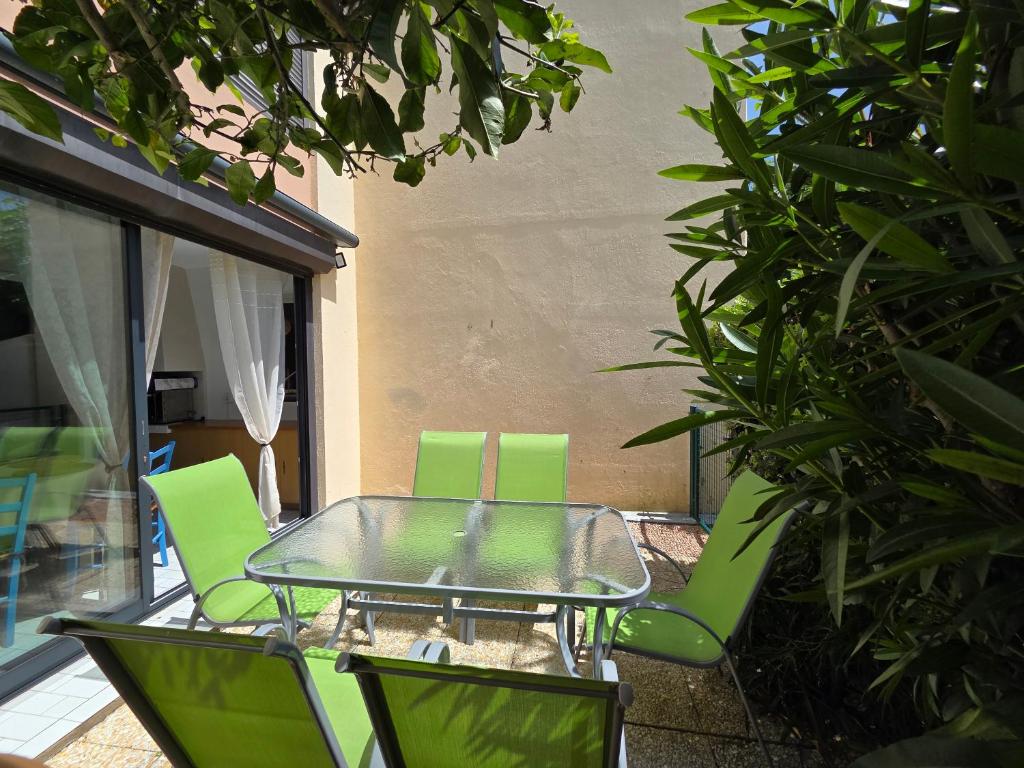 Au hameau du Soleil - 1