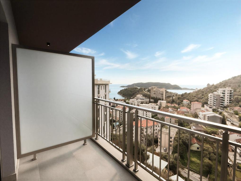 Azzurro Vista - 3