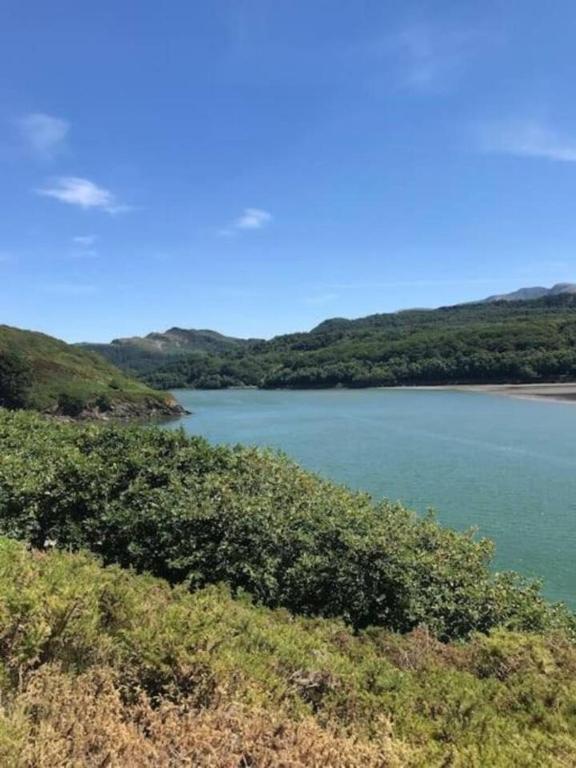 Snowdonia Cabin, Barmouth photo 8