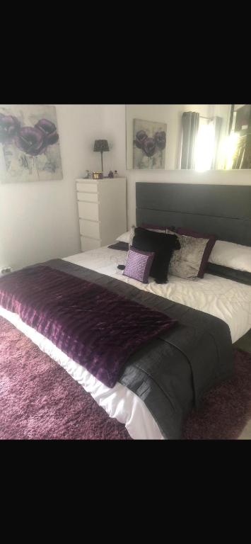 Modern 2 bed apartment - 4