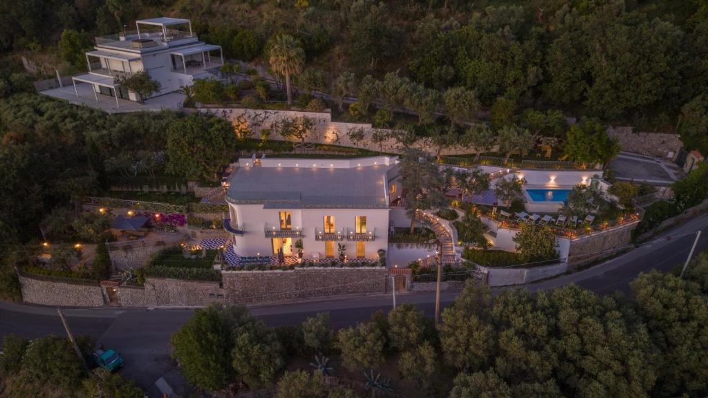 AMORE RENTALS - Villa Gisolfi - 5
