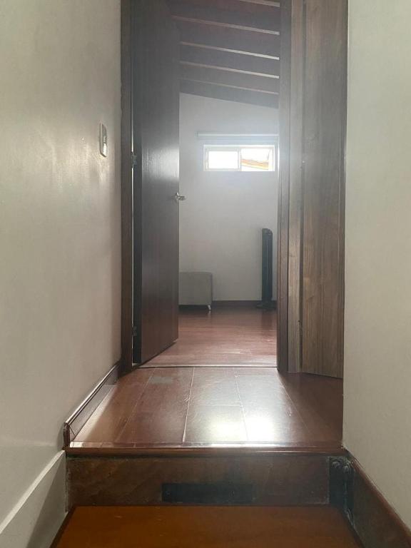 Duplex con AC en Laureles - 3