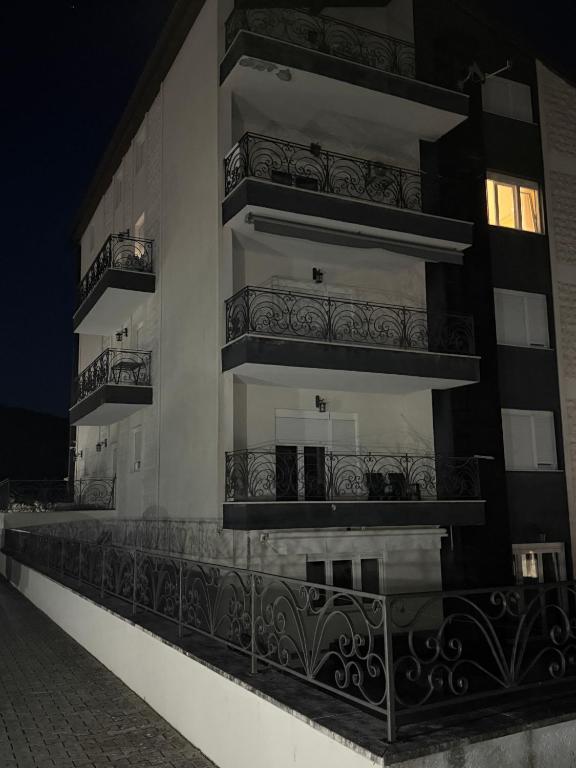 Swimming pool apartment - 2