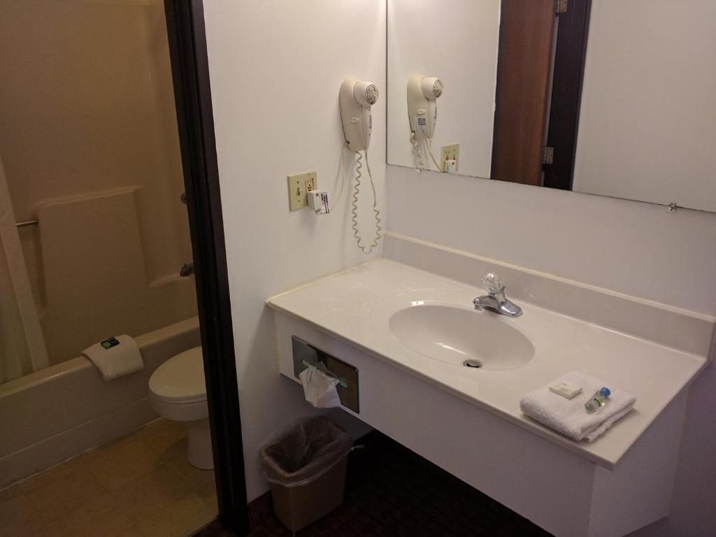 Value Inn Harrisburg-York photo