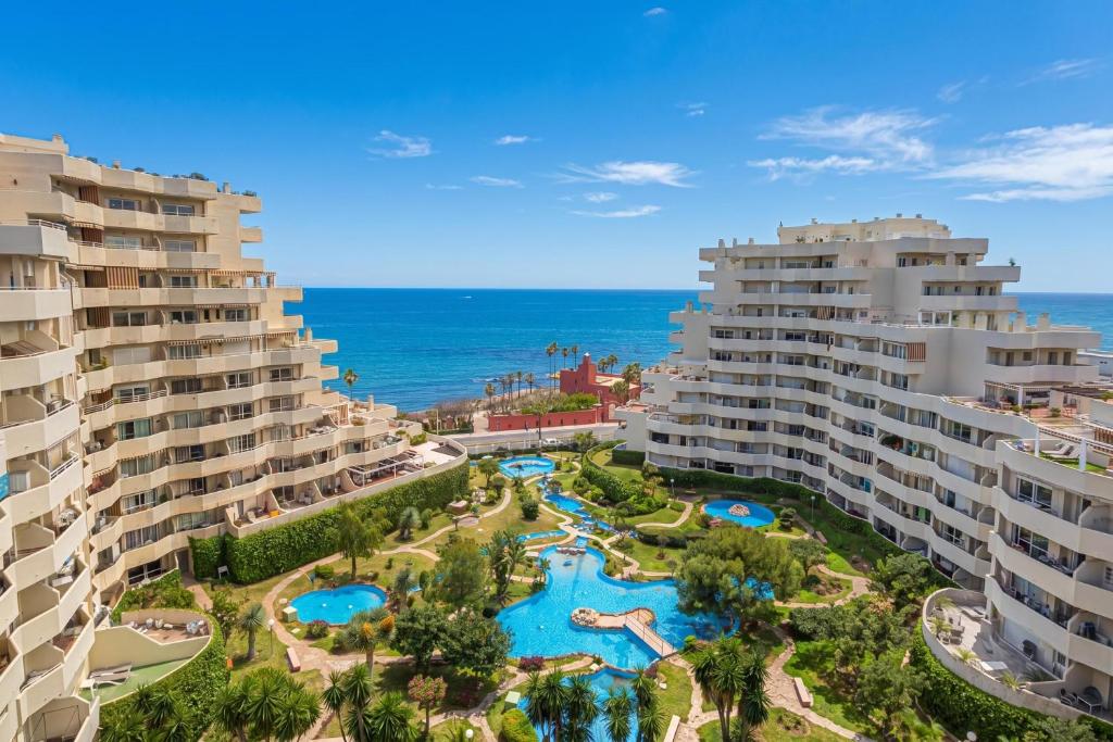 Benalbeach With Pools And Seaview - Happy Rentals - 1