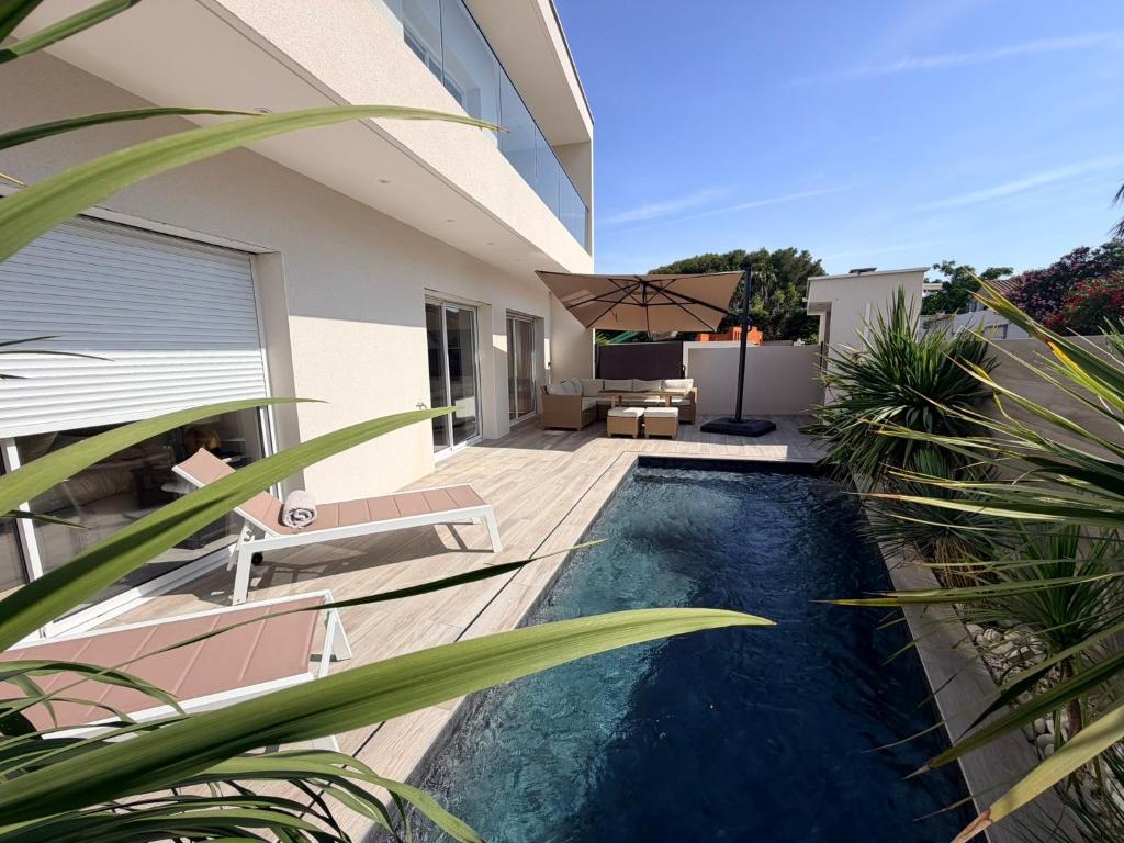 Villa climatisée avec piscine privée et 3 suites parentales Plage à 10 min à pied - 1
