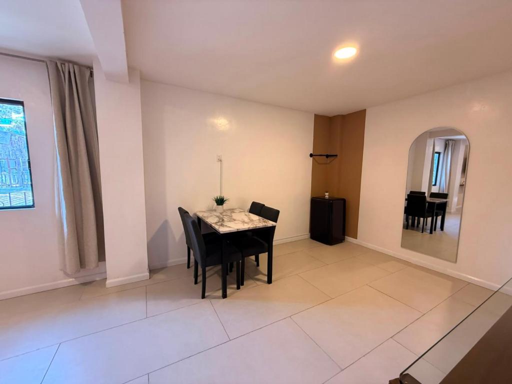 RA Suites - 5