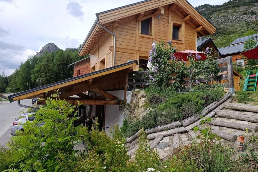 Chalet familial 3 chambres Jardin 600 m Vars - 3