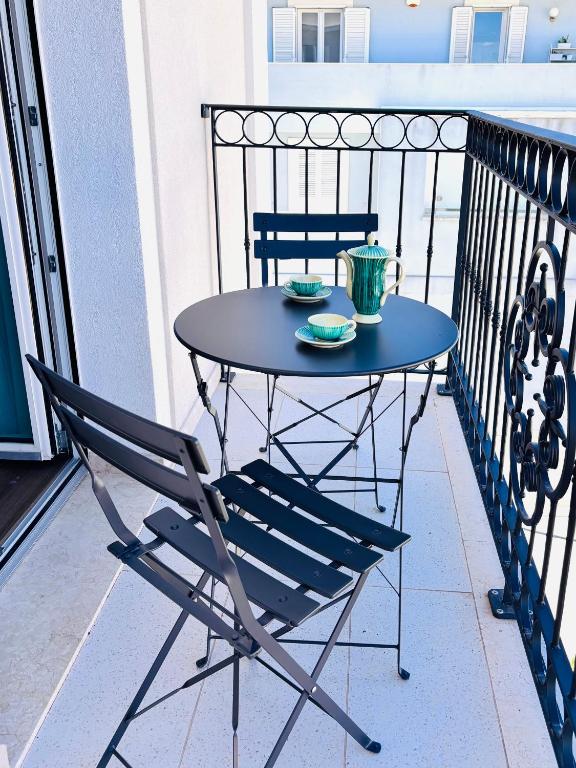 Brindisi Airport and Harbour Suite-2 min to local ferry - 4