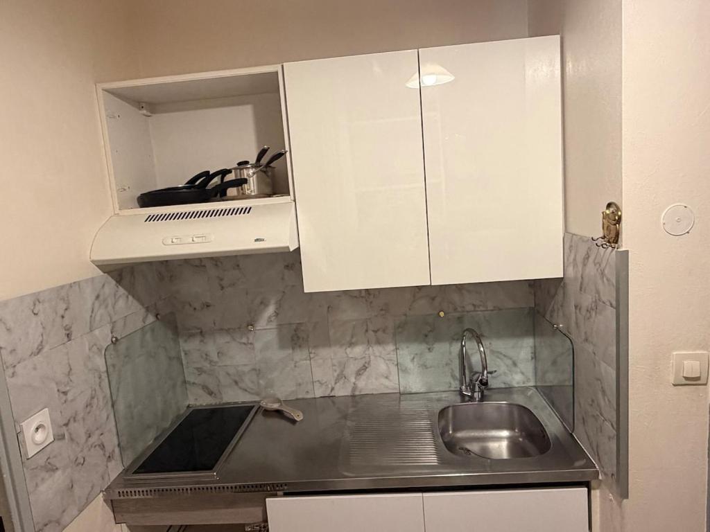 Studio centre vue lac montagne parking proche Thermes Chevalley - 2