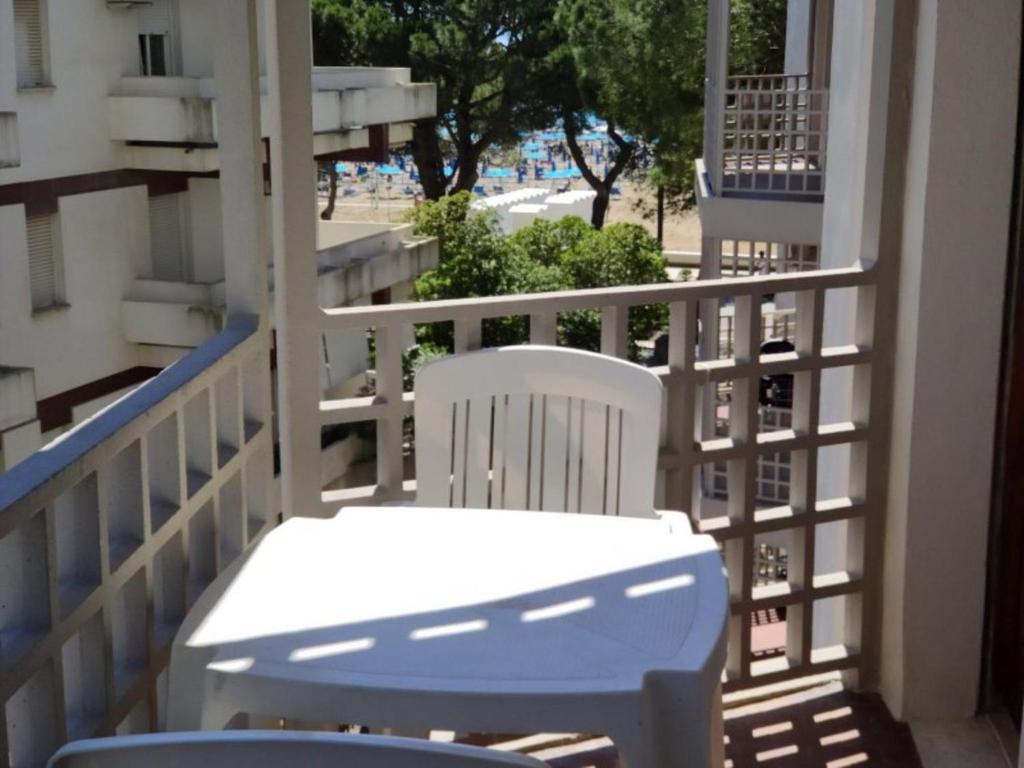 Spacious and central stay with sea views - 1