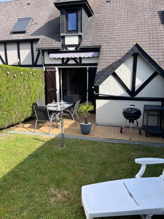 Cottage cosy avec jardin, piscine et parking - 1