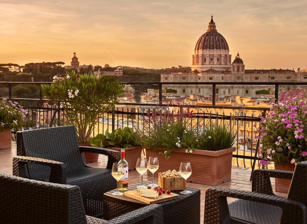 Delmirani's Book Apartments - Vatican View - 3