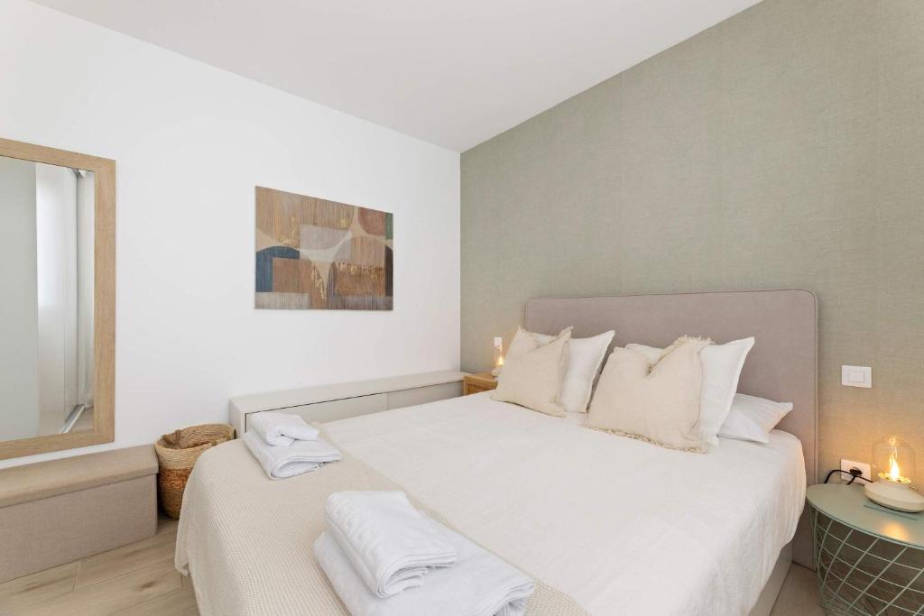 CoastLight Rooftop by Bayside Modern Penthouse - 3