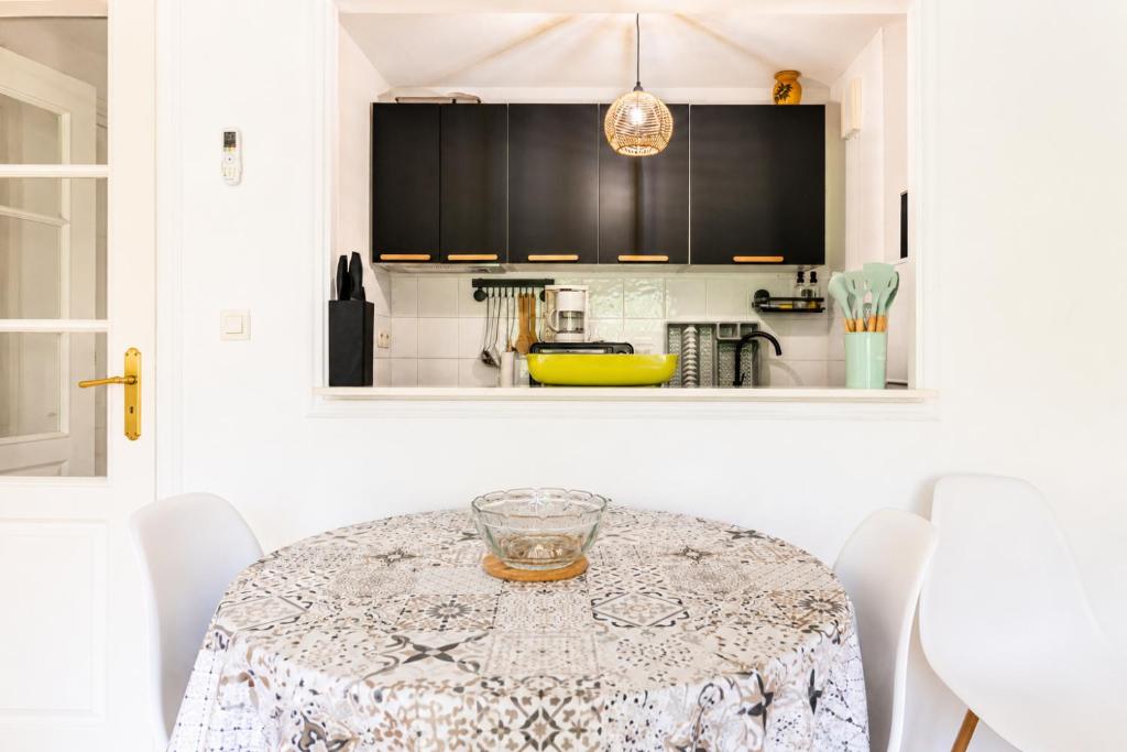 Cozy 2-room apartment with a pool, beach 8 min away! - 4