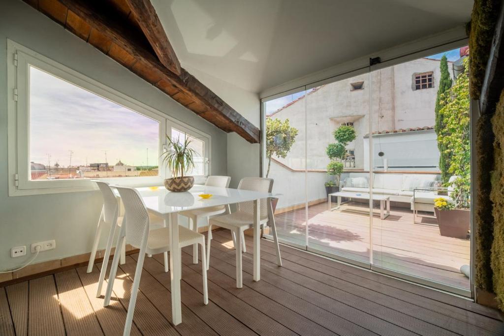 Exclusive sophisticated duplex-3Bdrs 2Bath-Opera - 2